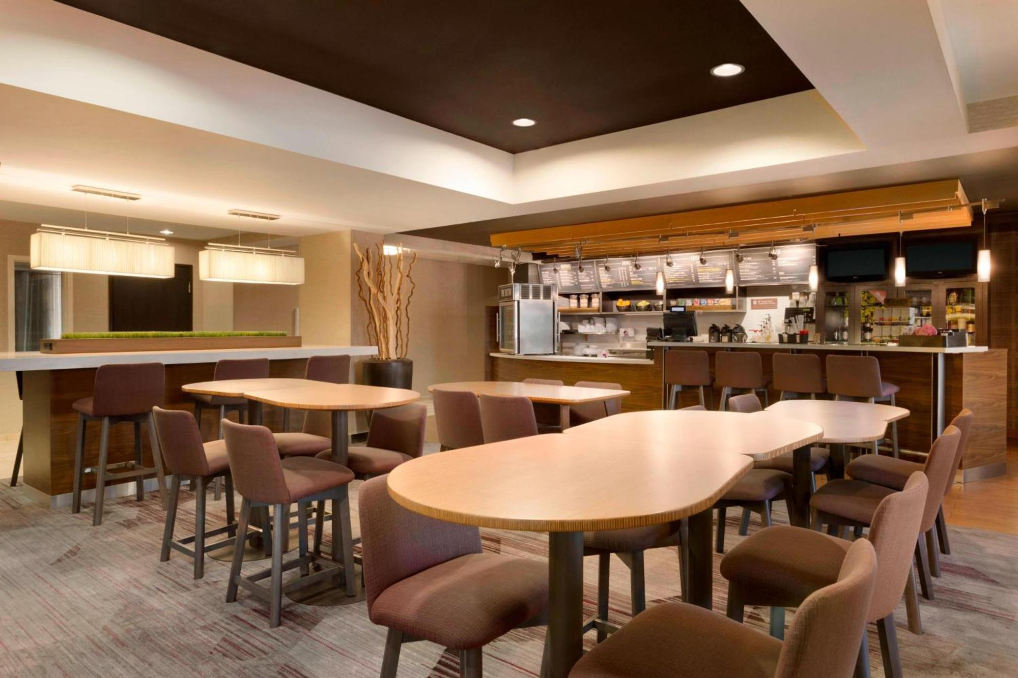 Courtyard By Marriott Bloomington Normal Hotell Eksteriør bilde