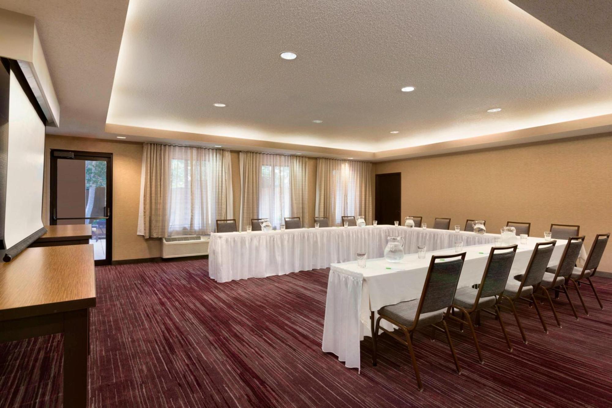 Courtyard By Marriott Bloomington Normal Hotell Eksteriør bilde