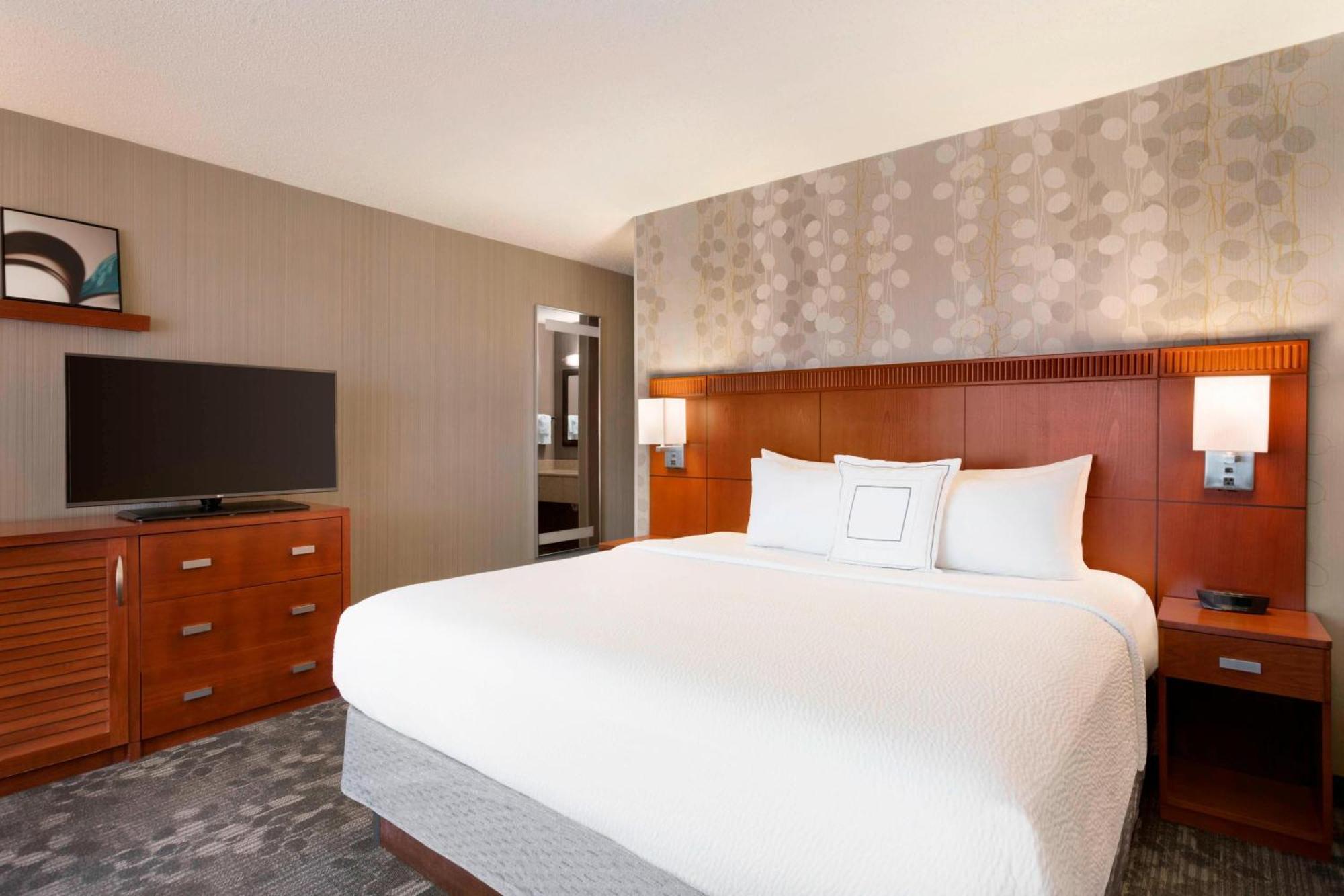 Courtyard By Marriott Bloomington Normal Hotell Eksteriør bilde