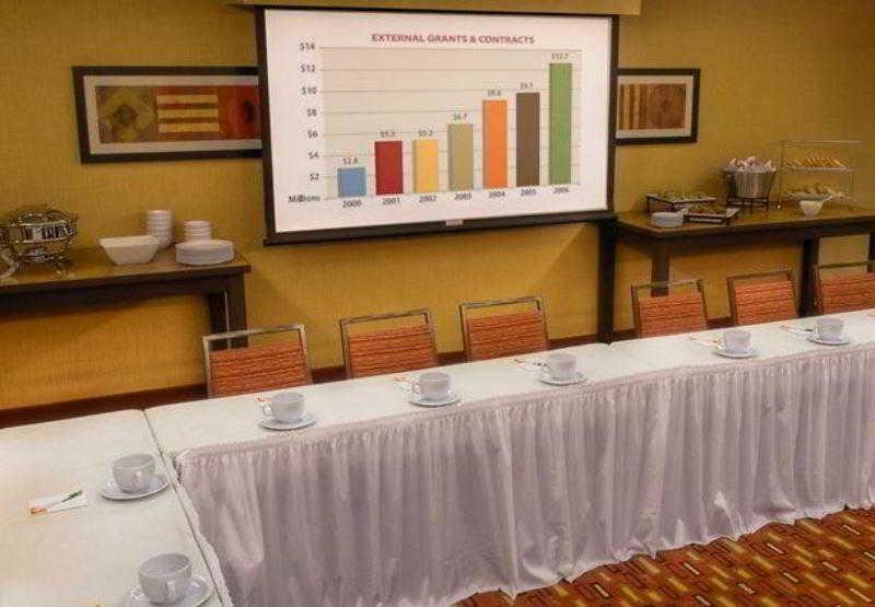 Courtyard By Marriott Bloomington Normal Hotell Fasiliteter bilde