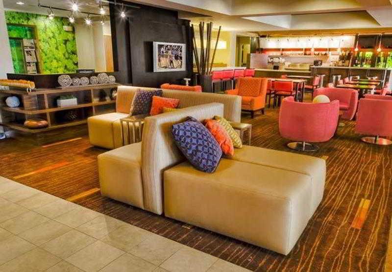 Courtyard By Marriott Bloomington Normal Hotell Restaurant bilde