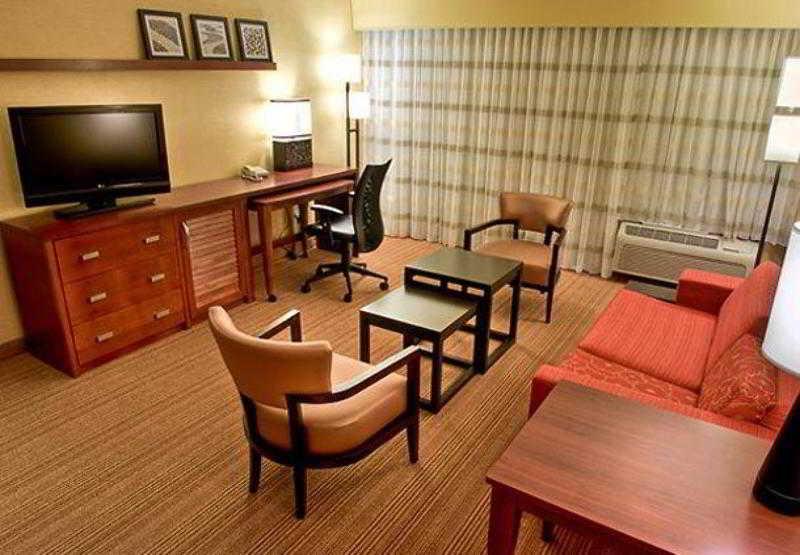 Courtyard By Marriott Bloomington Normal Hotell Rom bilde